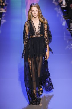 Elie Saab show