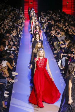 Elie Saab show