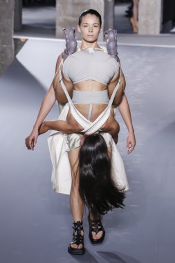 Rick Owens gösterisi