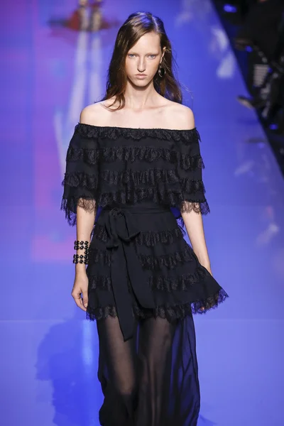 Elie Saab show — Stockfoto