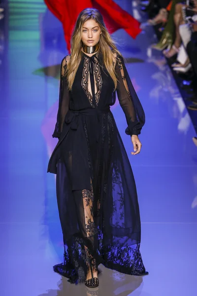 Elie Saab show — Stock Photo, Image