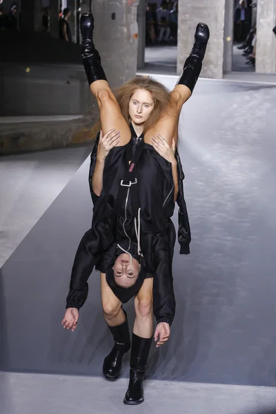 Rick Owens mostra — Fotografia de Stock