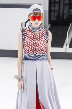 Chanel gösterisi olarak Paris moda haftası 