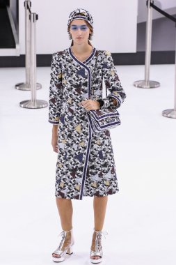 Chanel gösterisi olarak Paris moda haftası 