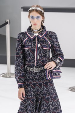 Chanel gösterisi olarak Paris moda haftası 