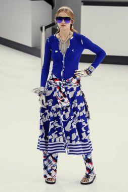 Chanel gösterisi olarak Paris moda haftası 