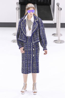 Chanel gösterisi olarak Paris moda haftası