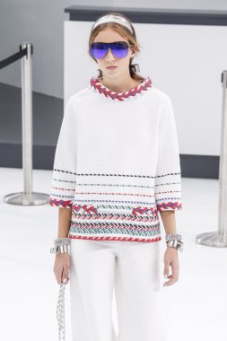 Chanel gösterisi olarak Paris moda haftası