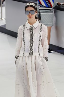 Chanel gösterisi olarak Paris moda haftası