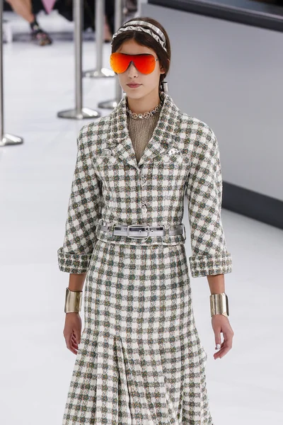 Chanel show som en del av Paris modevecka — Stockfoto