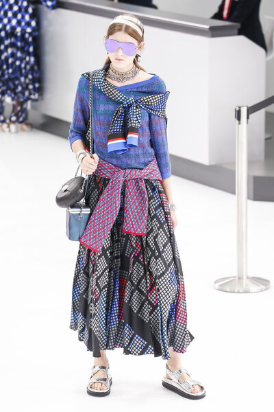 Шоу Шанель в рамках Недели моды в Париже
 