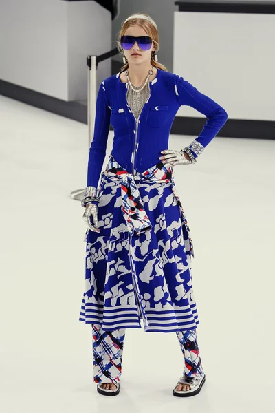 Chanel gösterisi olarak Paris moda haftası 