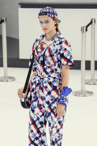 Chanel show som en del av Paris modevecka — Stockfoto