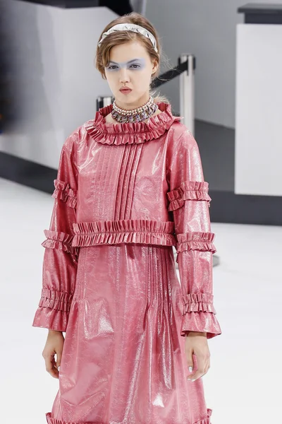 Chanel gösterisi olarak Paris moda haftası 