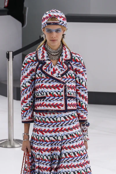 Chanel gösterisi olarak Paris moda haftası 