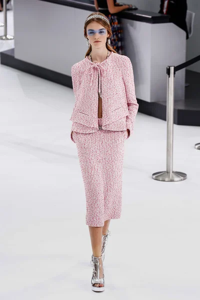 Chanel show como parte de la Semana de la Moda de París — Foto de Stock