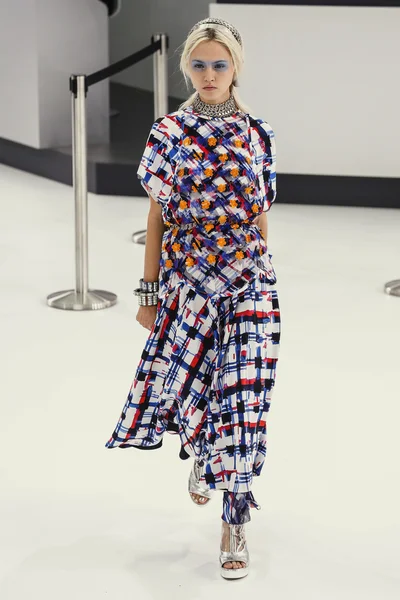 Chanel gösterisi olarak Paris moda haftası