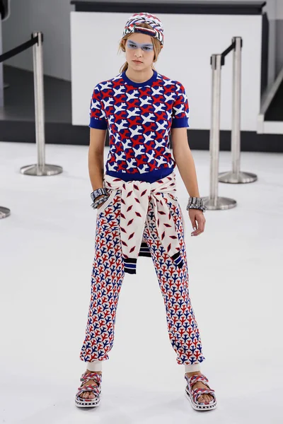 Chanel gösterisi olarak Paris moda haftası