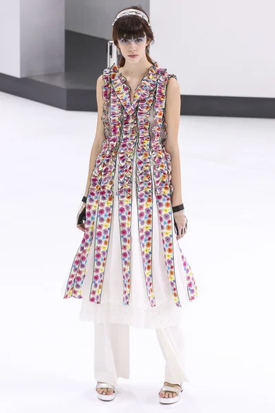 Chanel gösterisi olarak Paris moda haftası