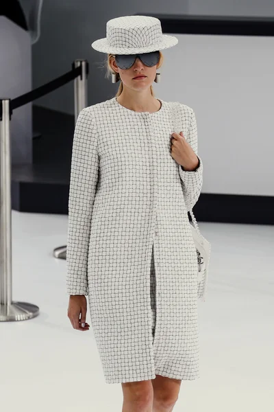 Chanel gösterisi olarak Paris moda haftası