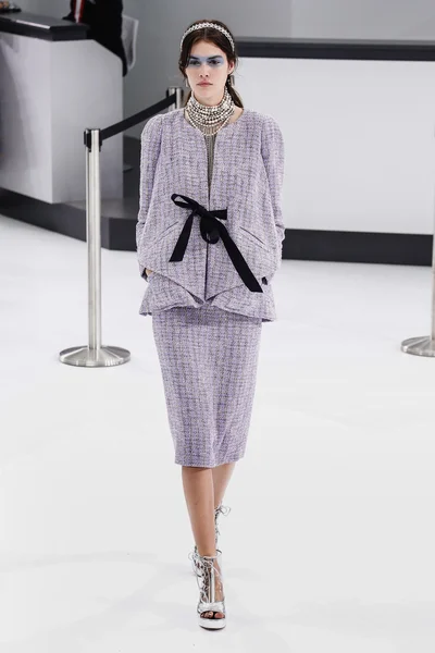 Chanel Ukázat jako součást týden módy v Paříži — Stock fotografie