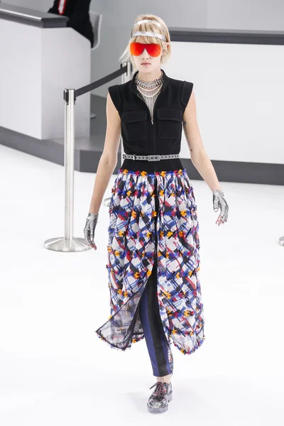 Chanel gösterisi olarak Paris moda haftası