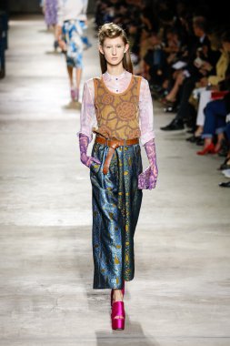 Dries Van Noten gösterisi 