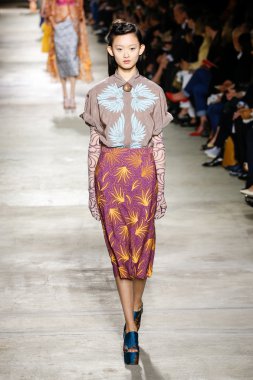 Dries Van Noten gösterisi 