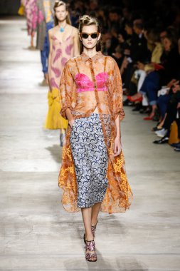 Dries Van Noten gösterisi 