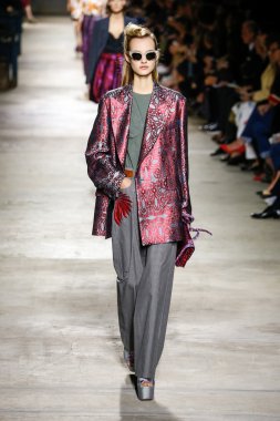 Dries Van Noten gösterisi 