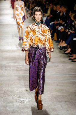 Dries Van Noten gösterisi 