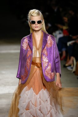 Dries Van Noten gösterisi