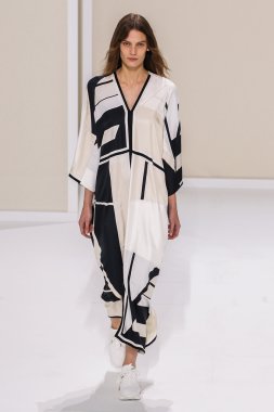 Paris Moda Haftası kapsamında Hermes gösterisi