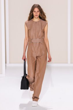 Paris Moda Haftası kapsamında Hermes gösterisi