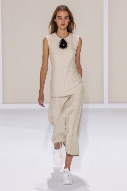 Paris Moda Haftası kapsamında Hermes gösterisi