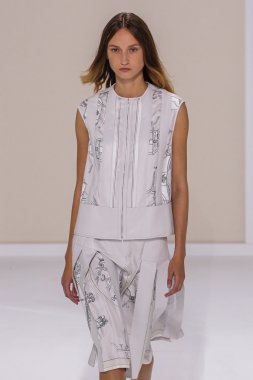 Paris Moda Haftası kapsamında Hermes gösterisi