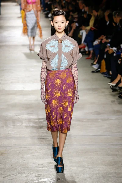 Spectacle Dries Van Noten — Photo