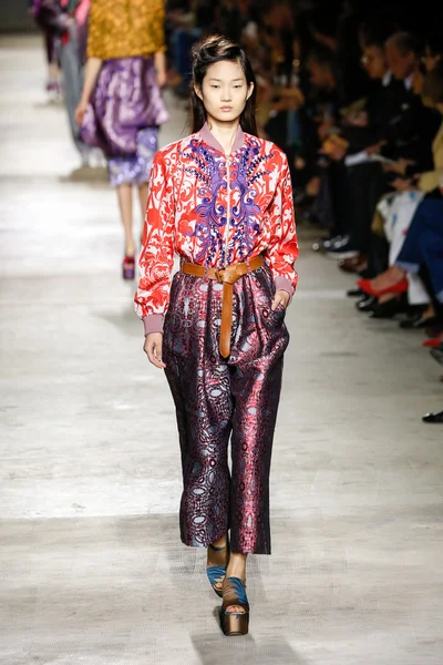 Dries Van Noten gösterisi 