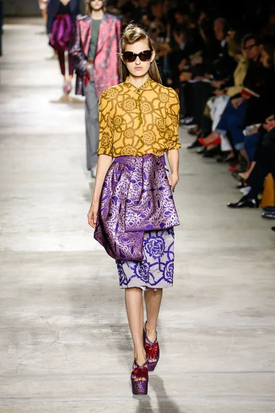 Dries Van Noten gösterisi 