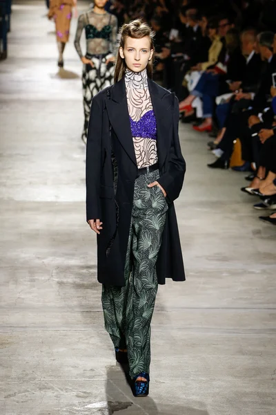 Spectacle Dries Van Noten — Photo