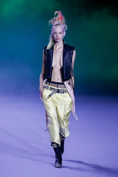 Haider Ackermann show — Stockfoto