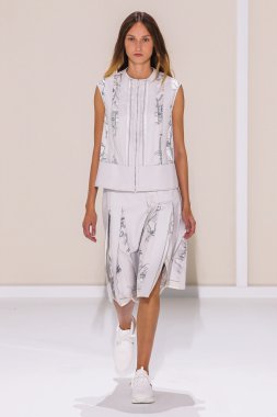 Paris Moda Haftası kapsamında Hermes gösterisi