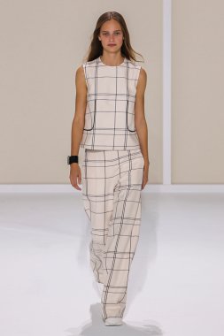 Paris Moda Haftası kapsamında Hermes gösterisi