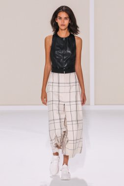 Paris Moda Haftası kapsamında Hermes gösterisi