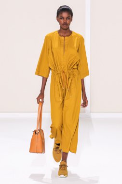 Paris Moda Haftası kapsamında Hermes gösterisi