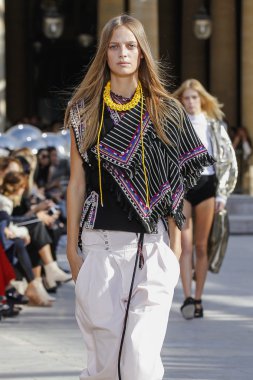 Isabel Marant gösteri 