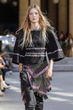 Isabel Marant gösteri 