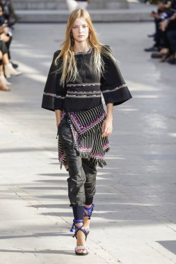 Isabel Marant gösteri 