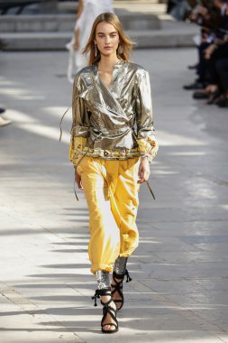 Isabel Marant gösteri 