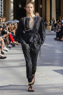 Isabel Marant gösteri 